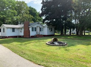 18 High St, Salisbury, MA 01952