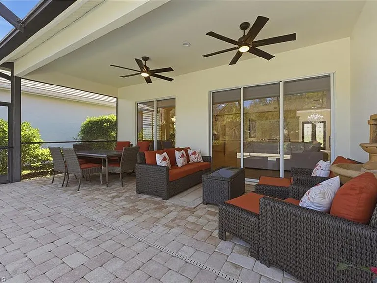 9235 Troon Lakes Dr — Photo 30