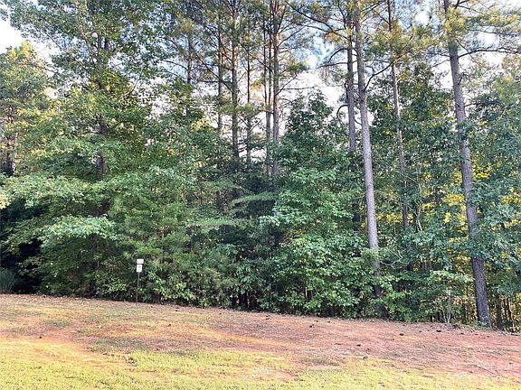 3rd image of 150 Summerwind Dr #121