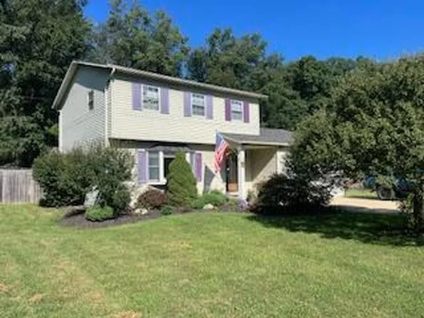 755 Sunset Dr, Newark, OH 43055