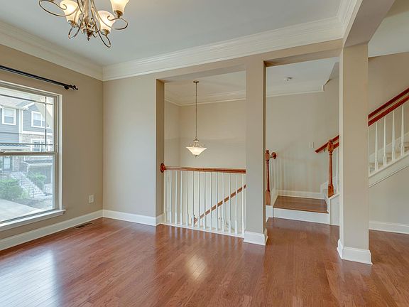 5th image of 1054 Woodbury Falls Dr