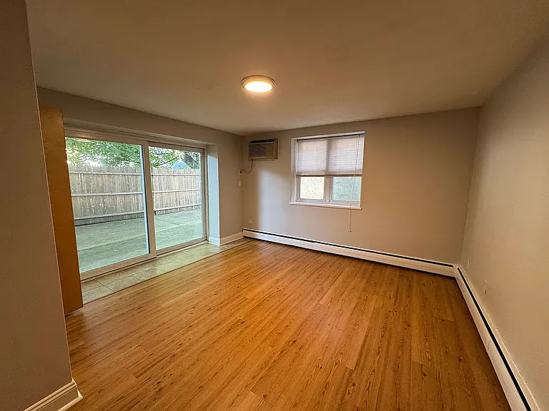 118 Babcock St #2 — Photo 24