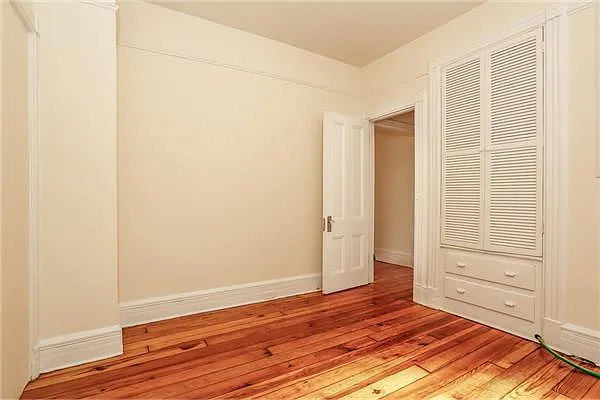 Sold by Avenue Sotheby's International Realty | media 20