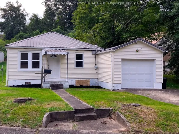 849 Valley Pike Dr, Saint Albans, WV 25177