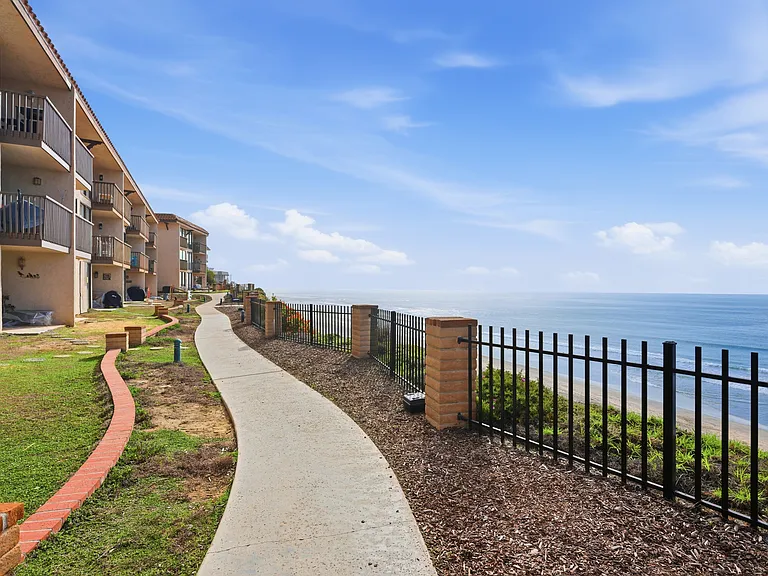 190 Del Mar Shores Ter #69 — Photo 40