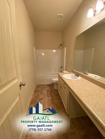 4 bed, 2508 sqft, $2,095 — Photo 4