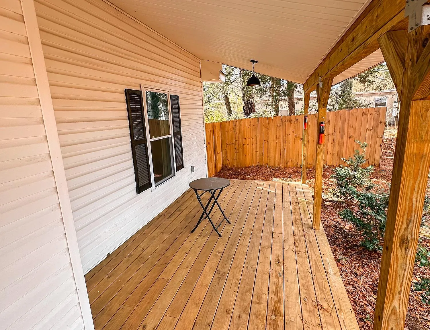 3 bed, 1346 sqft, $2,000 — Photo 3