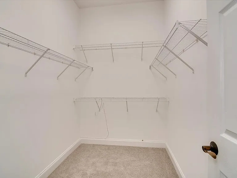 2507 Grier Cir — Photo 11