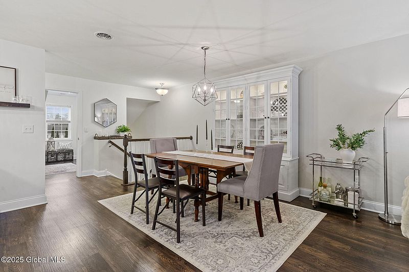 4th image of 2534 Edgewood Avenue