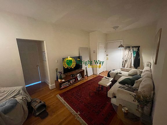 4th image of 62 Egmont St #5DW