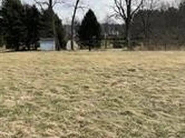 108 Bells Way, Derry, PA 15627