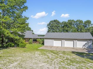 904 Arnold Rd, Hollister, MO 65672