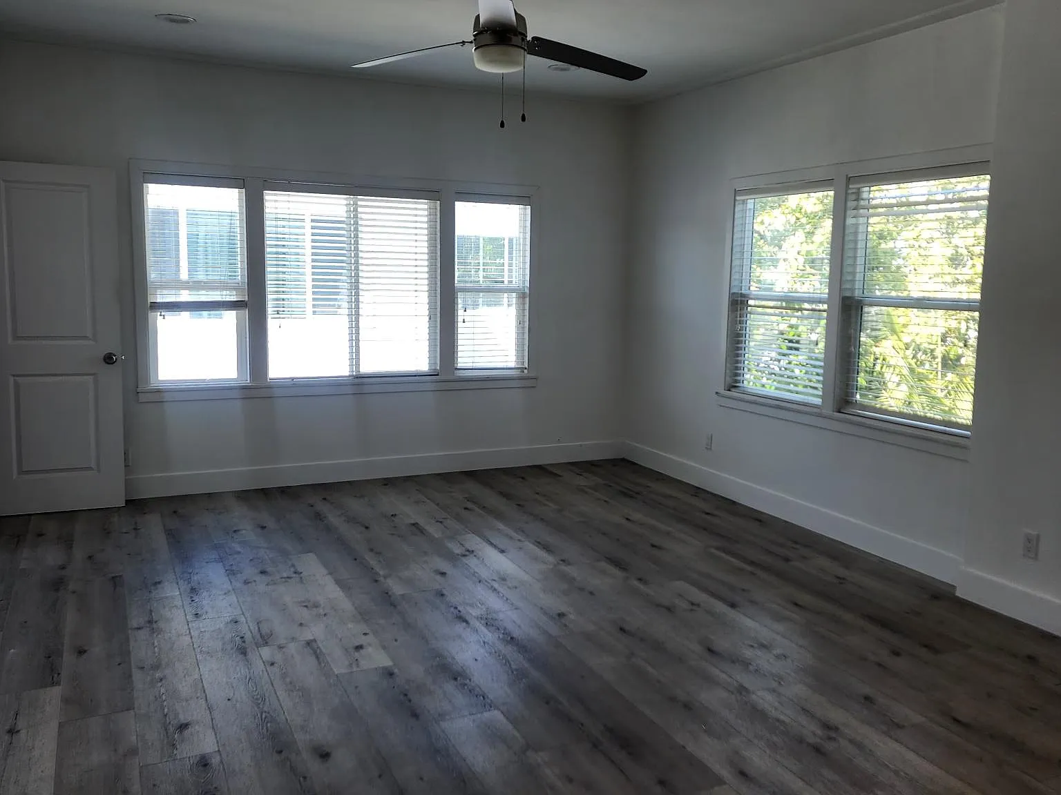 119 S Westmoreland Ave — Photo 3