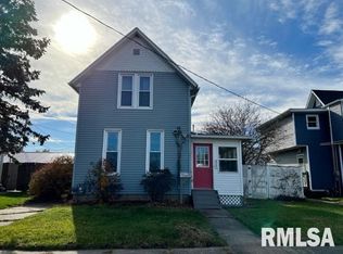 217 21st Ave N, Clinton, IA 52732