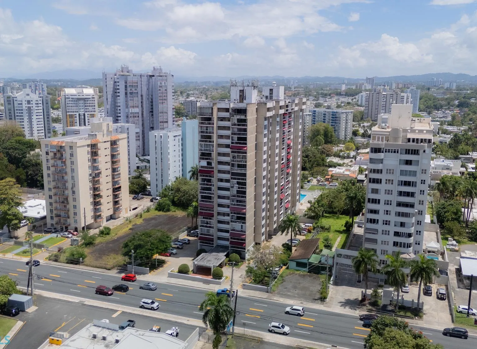 Villa Caparra Executive (Condominio) — Photo 1