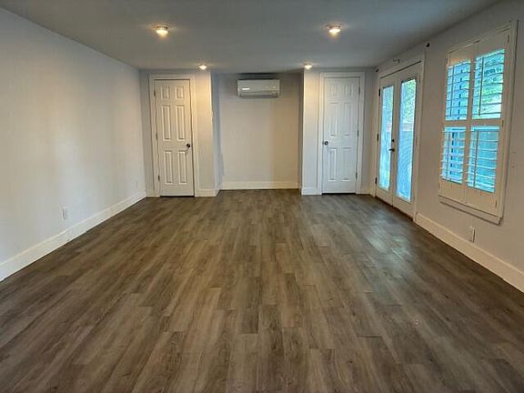 5th image of 2814 Chimney Rock Ln
