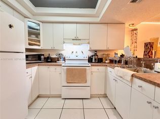 International Village At, Fort Lauderdale, FL 33319