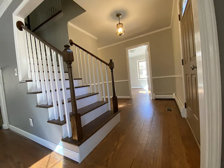 106 Woodside St — Photo 13