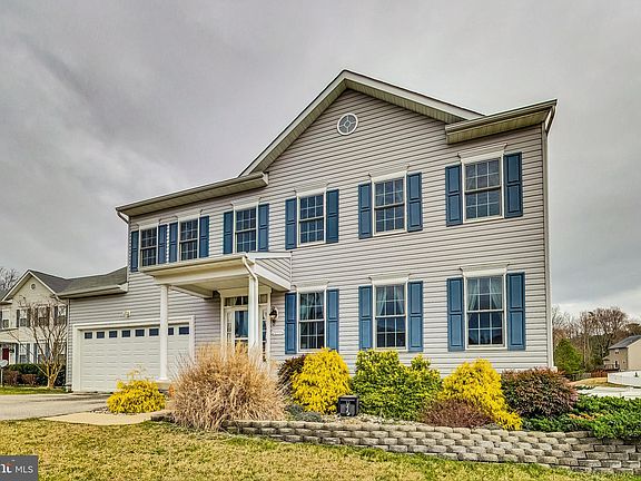 3rd image of 20956 Branchwood Ct