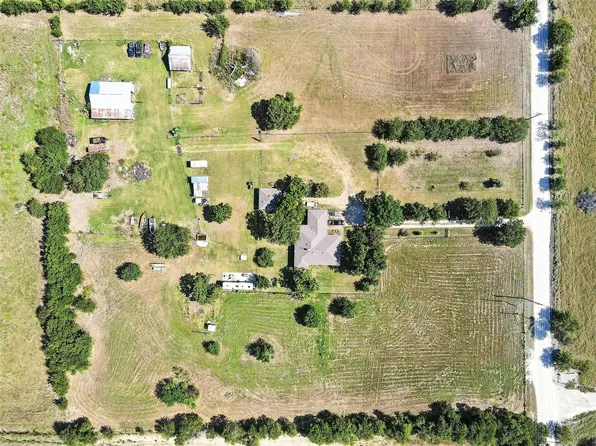 1521 Pioneer Rd, Rhome, TX 76078