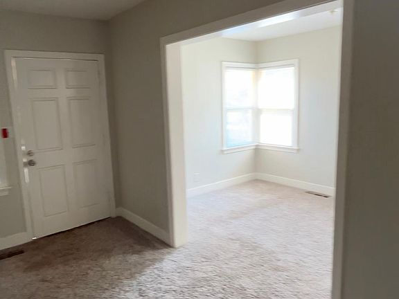 4th image of 505 4th St #2