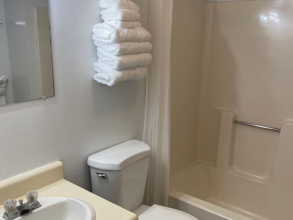 1st image of 198 E Grand Ave #301