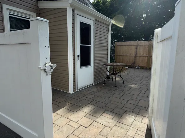 (undisclosed Address), Patchogue, NY 11772