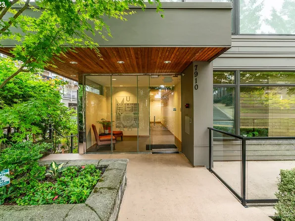 7910 SW 31st Ave #106, Portland, OR 97219