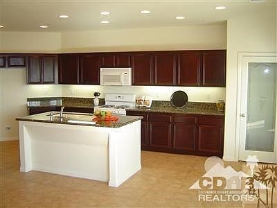 3rd image of 64229 Eagle Mountain Ave