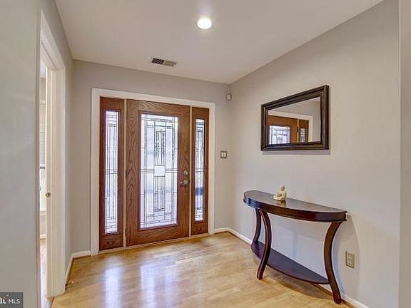 2nd image of 3500 Redwood Ct