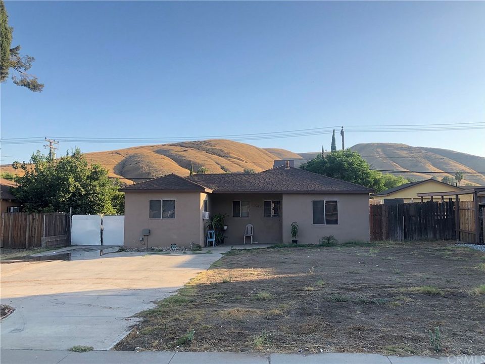 1st image of 1449 Kendall Dr