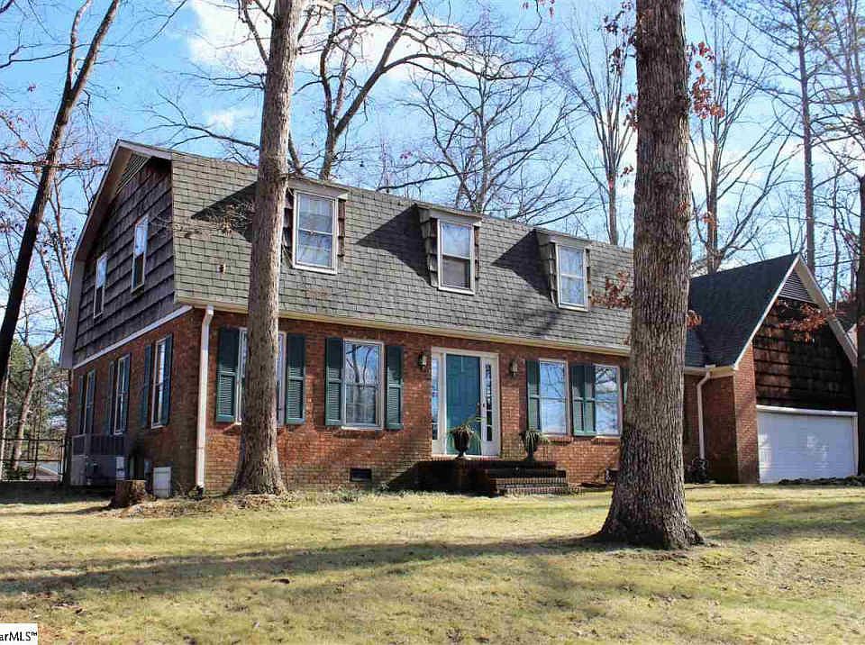 2nd image of 403 Piney Grove Rd