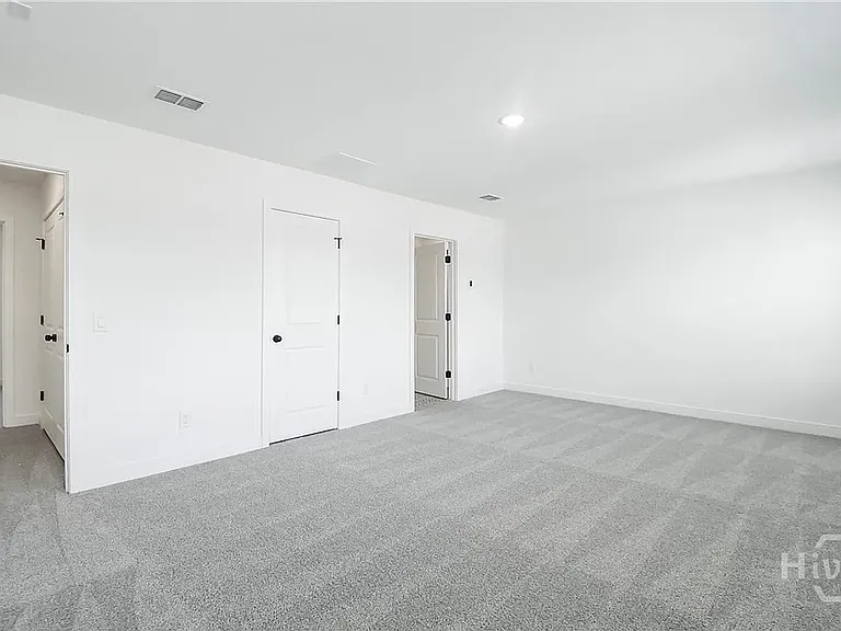 176 Kingswood Cir — Photo 11