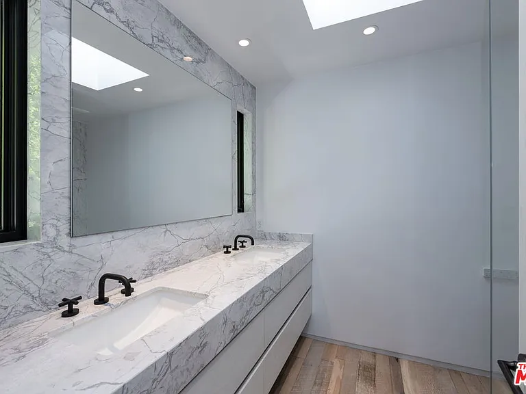 1342 Preston Way — Photo 17