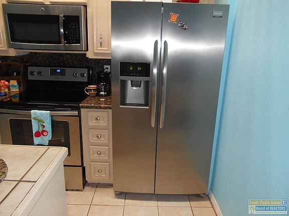 3rd image of 125 E Georgia Ruth Dr #201