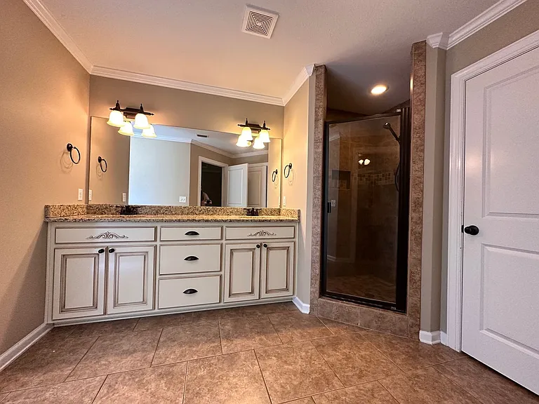 103 E Morningview Dr #1 — Photo 12