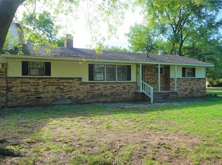 703 W Young St, Morris, OK 74445
