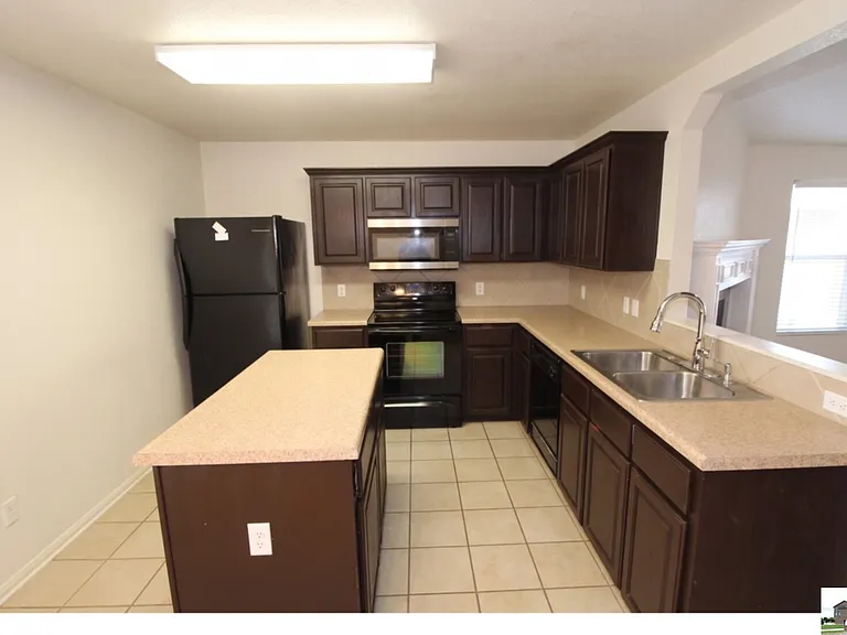5611 Bertha Dr — Photo 4
