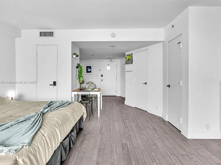 1100 West Ave #1019 — Photo 23
