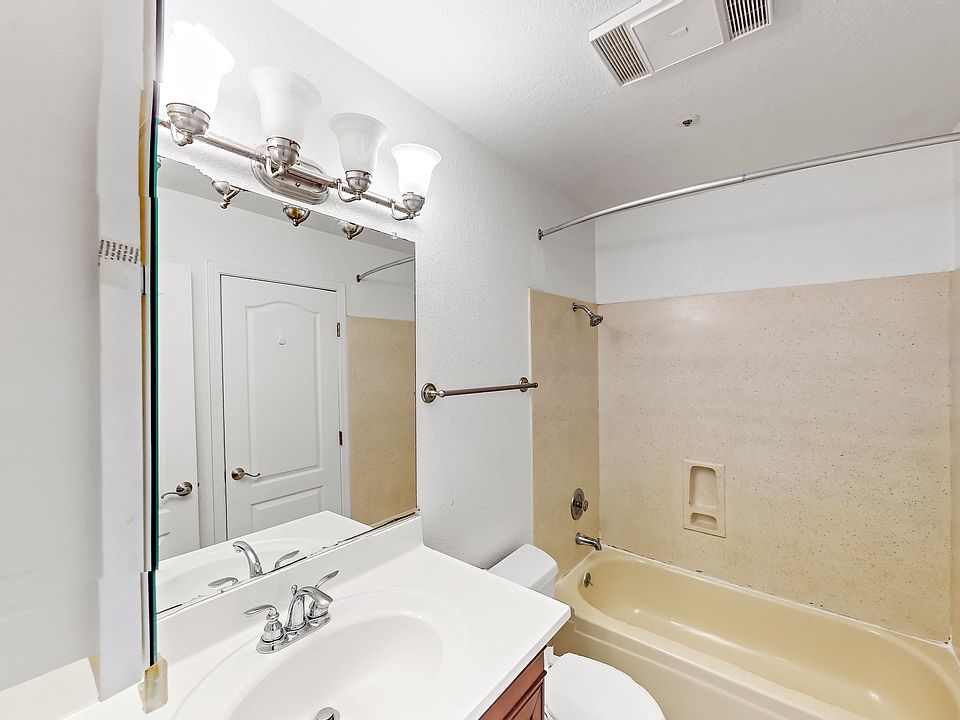1st image of 1001 San Antonio Cir Unit 17