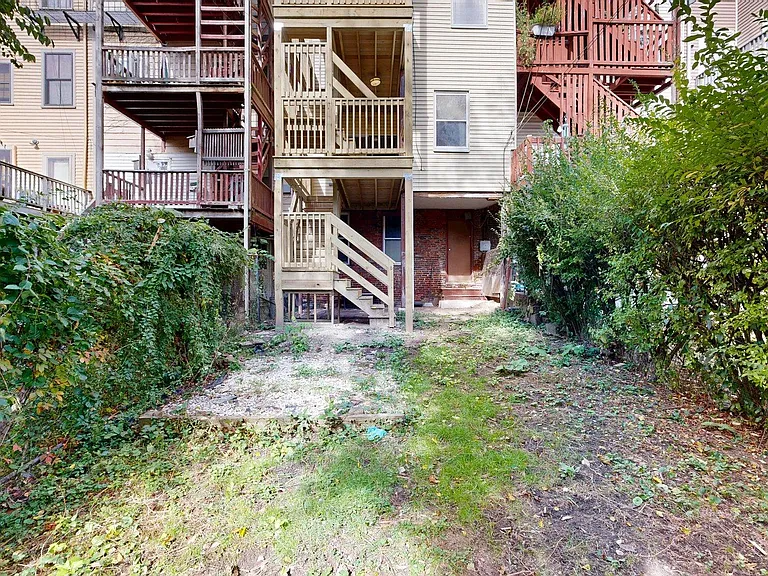 129 Eutaw St #3 — Photo 16
