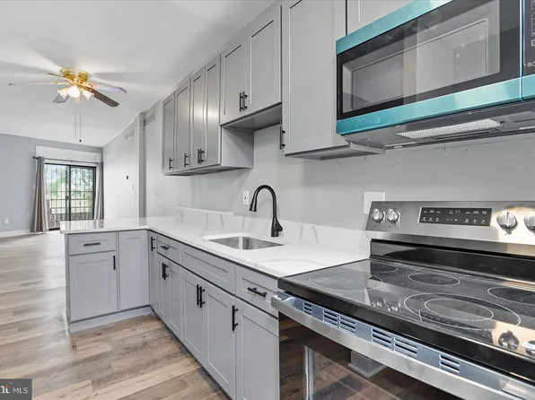 532 Laurens St, Baltimore, MD 21217