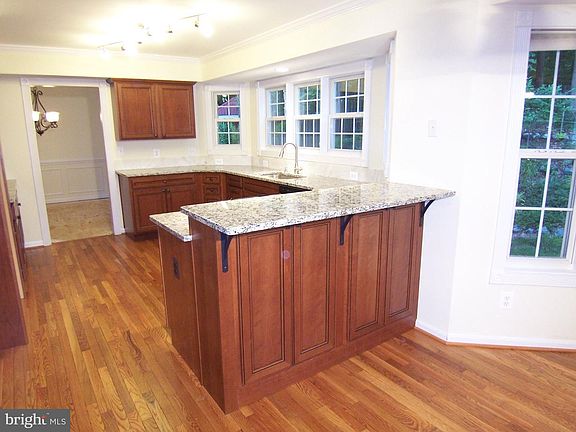 4th image of 47 Live Oak Ln