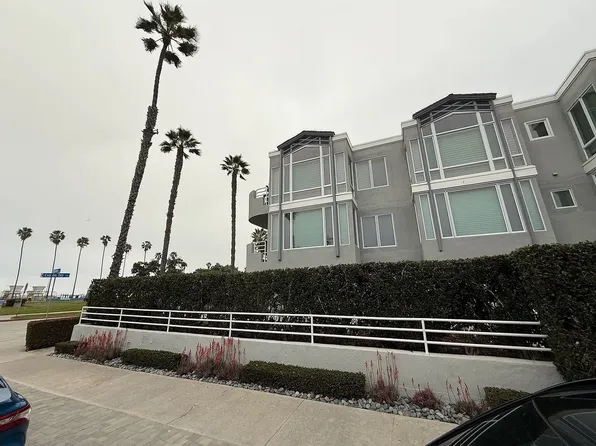 2120 Vallecitos Unit 101, La Jolla, CA 92037