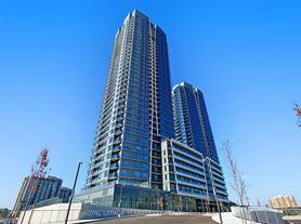 30 Upper Mall Way