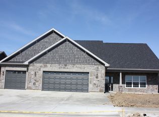817 Silver Charm Dr, Kokomo, IN 46901