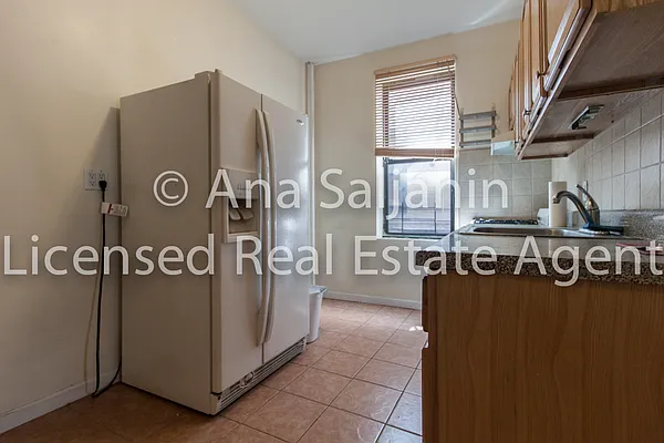 Rented by Citi Zone Realty | media 19