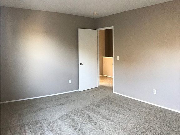 4th image of 12712 SE 299th Pl