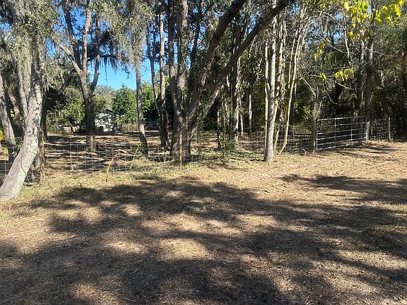 4th image of 1854 N Seminole Rd