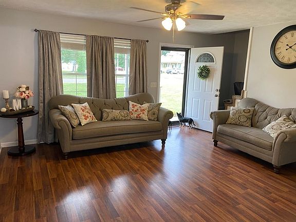 2nd image of 304 Country Village Dr